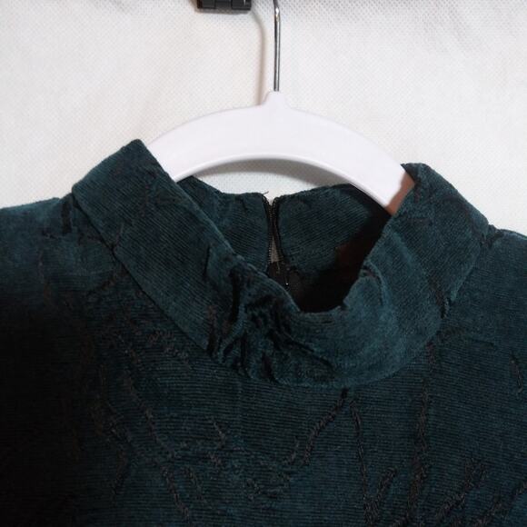 Mark by Avon Teal Appeal Women's Sleeveless Tapestry Blouse Size Small - Picture 4 of 10